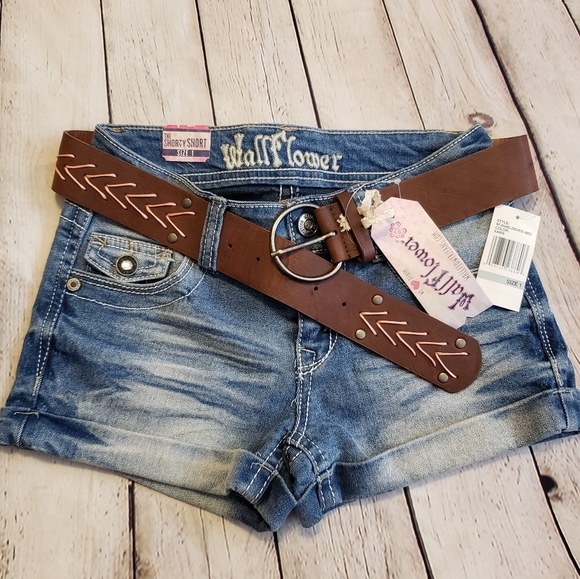 Wallflower Pants - Wallflower Denim Shorty Shorts with Belt